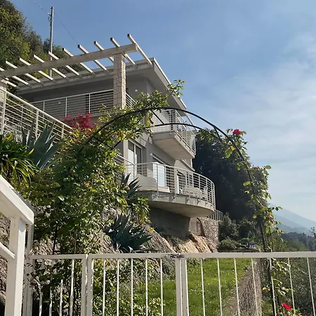 Villa Gabizza Villa Singola Con Jacuzzi Privata Malcesine Exterior photo