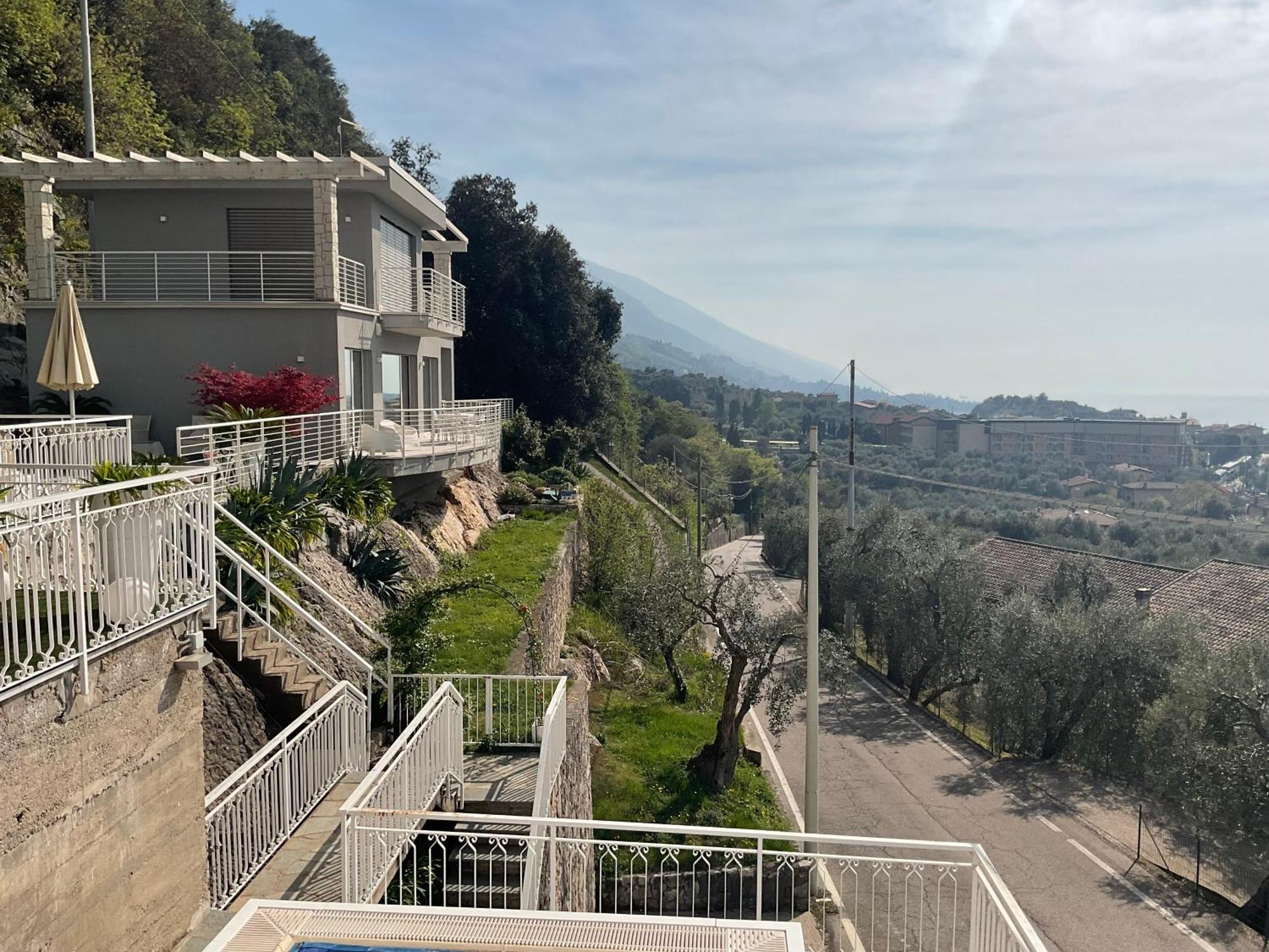 Gabizza Singola Con Jacuzzi Privata Villa Malcesine