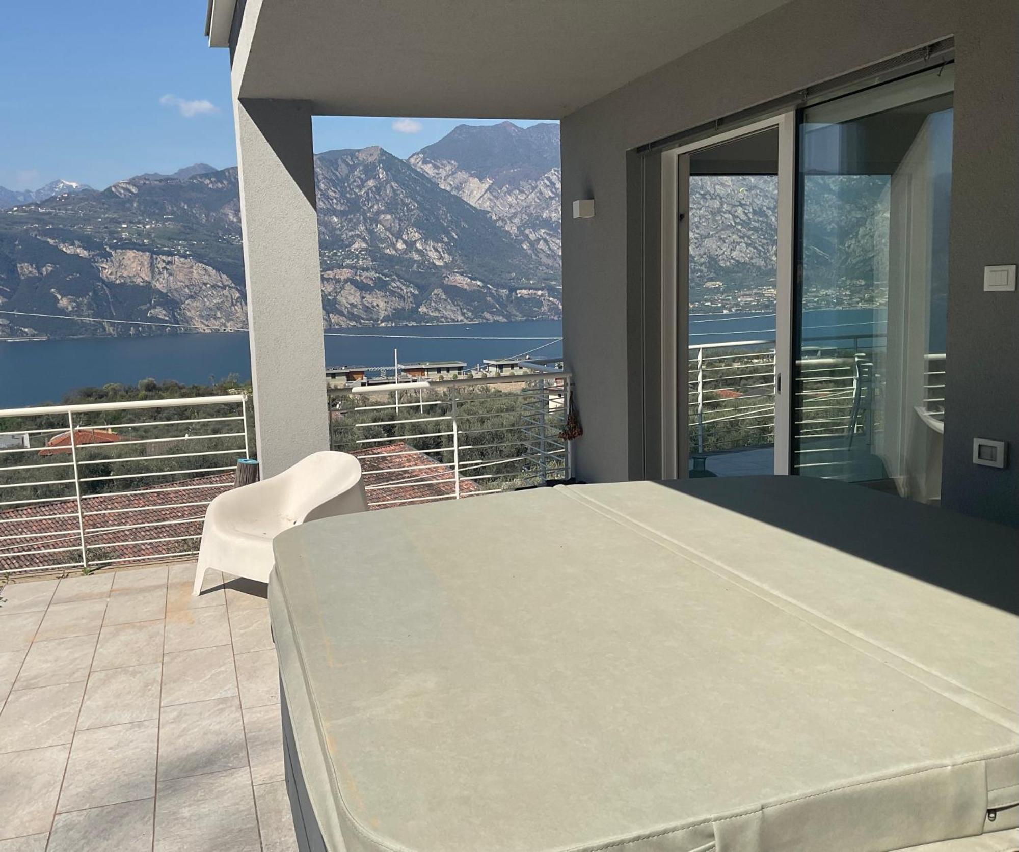 Villa Gabizza Singola Con Jacuzzi Privata Malcesine